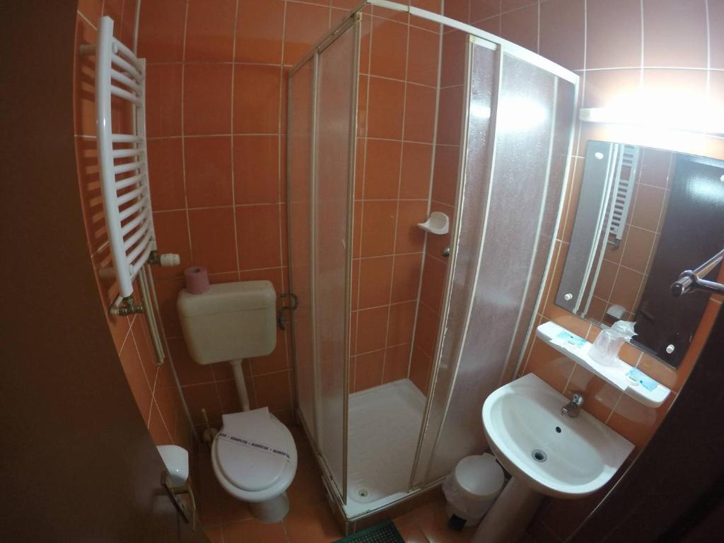Koupelna v ubytování Hotel Turist