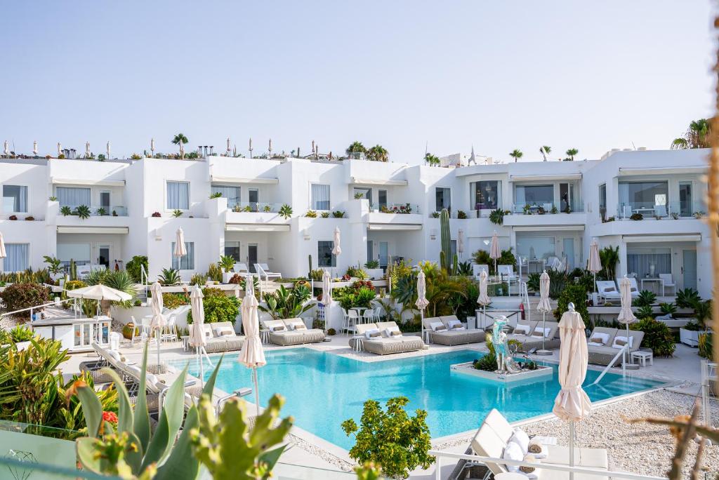Lani's Suites de Luxe - Adults Only