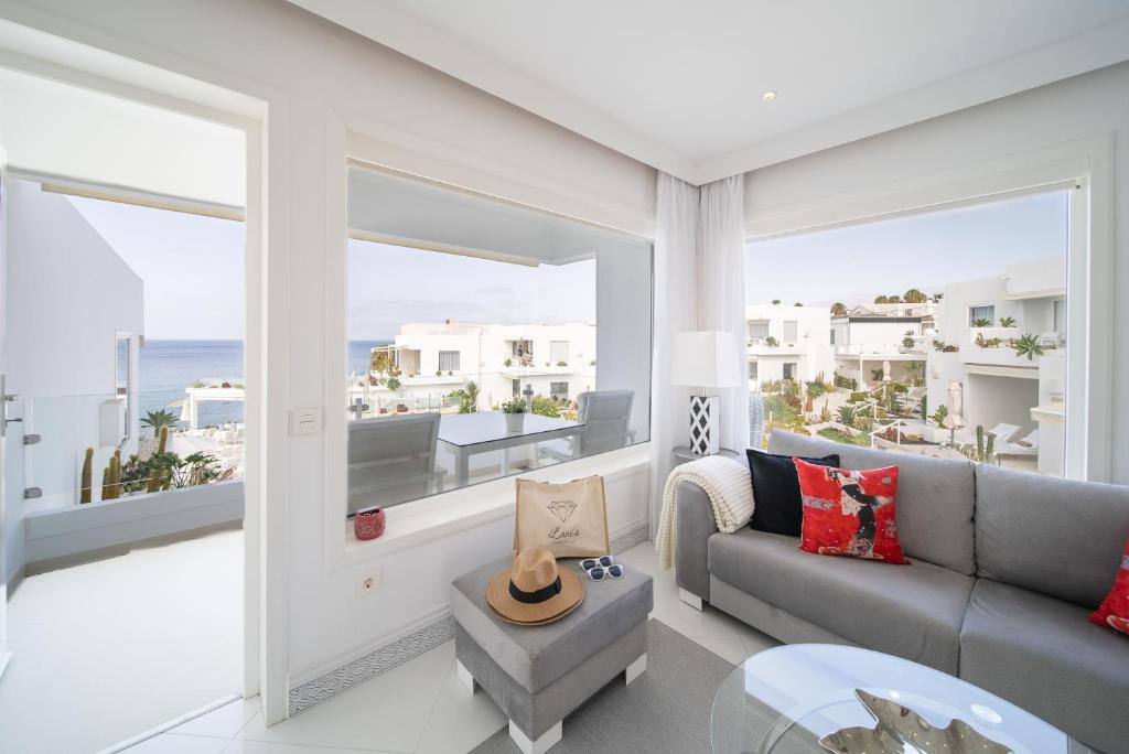 Lani's Suites de Luxe - Adults Only - 