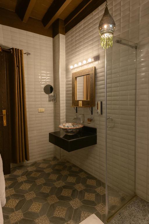 Gamaleya Boutique Hotel - 16