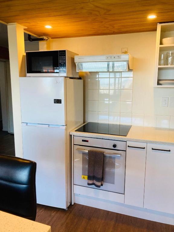 Nautical Loft, Free Carpark, Wifi and Netflix - Resim 17