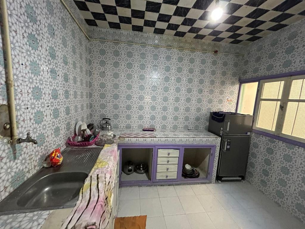 Dapur atau dapur kecil di furnished and equipped apartment for daily rent