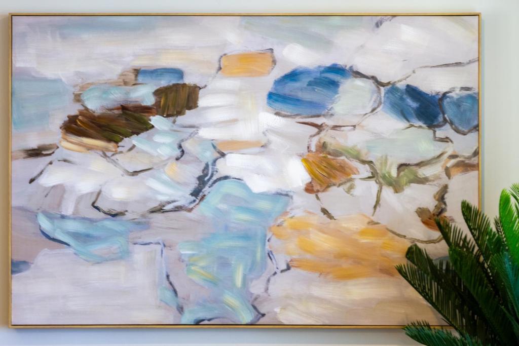 Luxurious 3-Bedroom Designer Townhouse With Garage - Resim 43