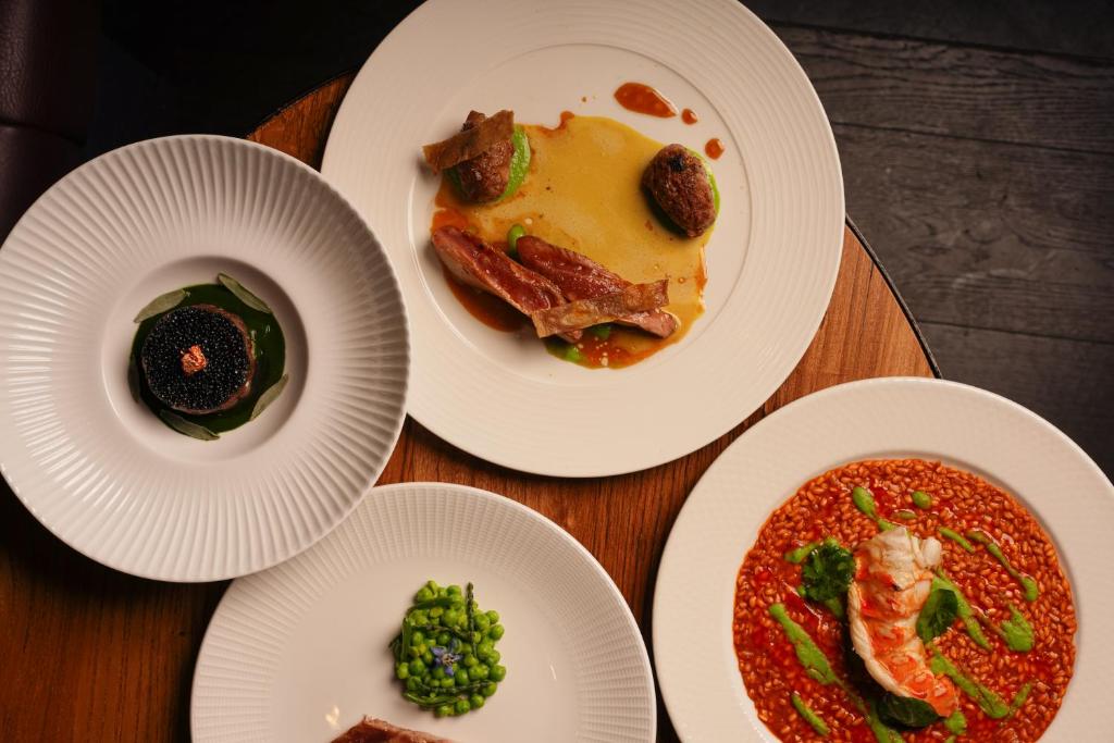 Next Hotel Melbourne, Curio Collection by Hilton - Resim 3