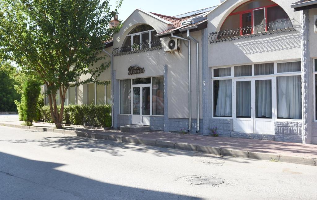 Budova, kde se hotel nachází