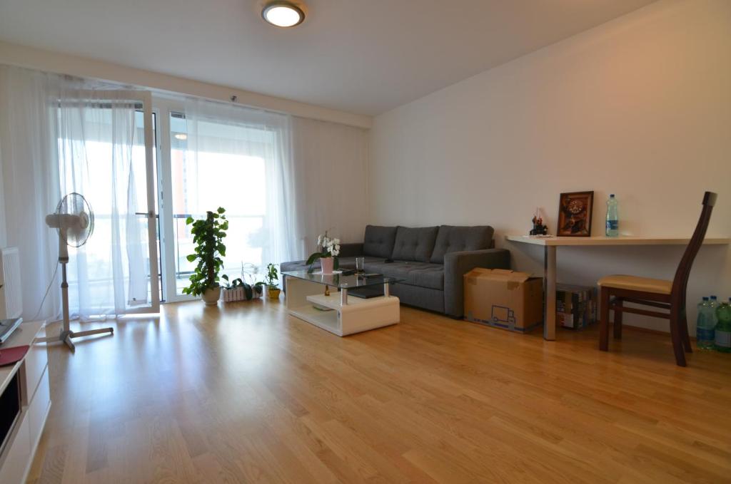 A seating area at Apartment with parking on premise