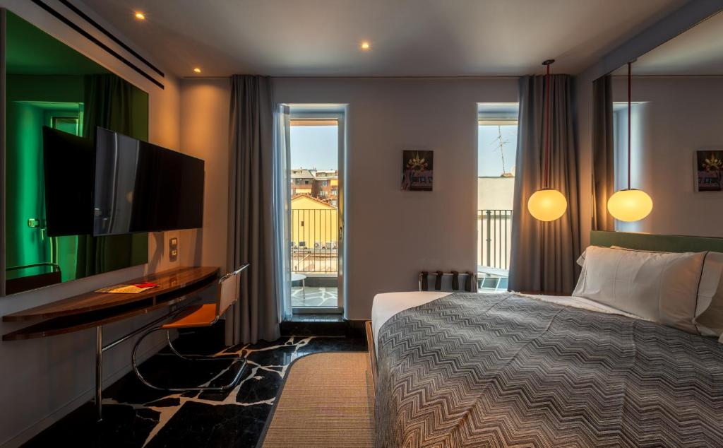 
King Room with Balcony
