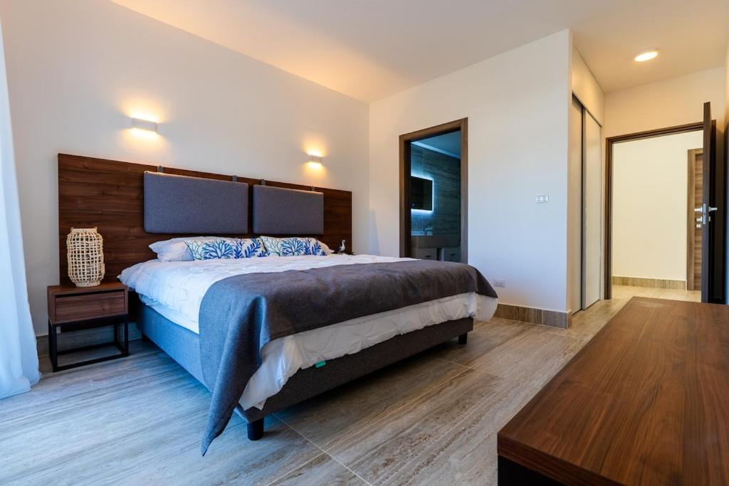 Postel nebo postele na pokoji v ubytování La Stuga del Mar - Walk to Portillo Beach, Terrenas