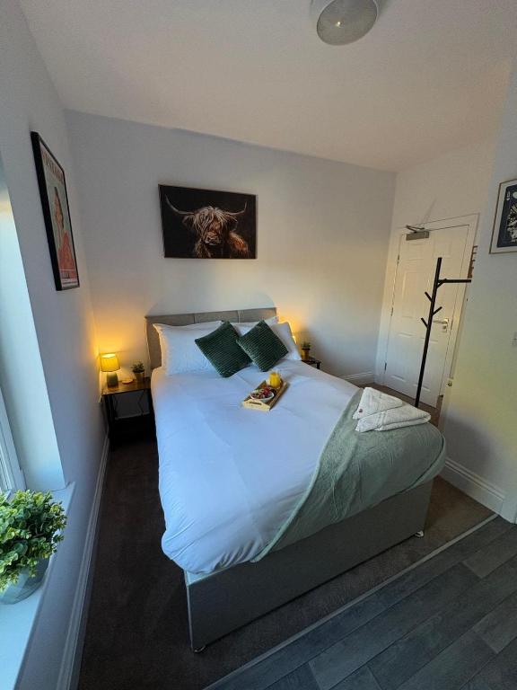 Peterborough Modern Studio 4, Peterborough (2025 güncel fiyatları)