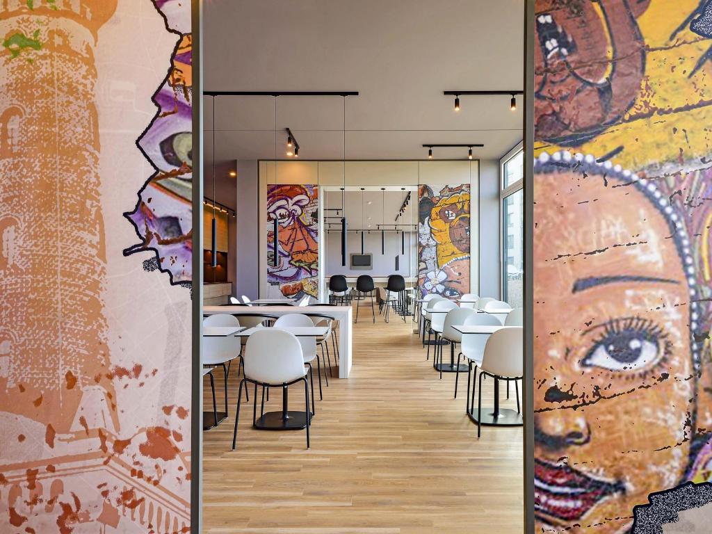 B&B Hotel Köln-Ehrenfeld - Resim 5
