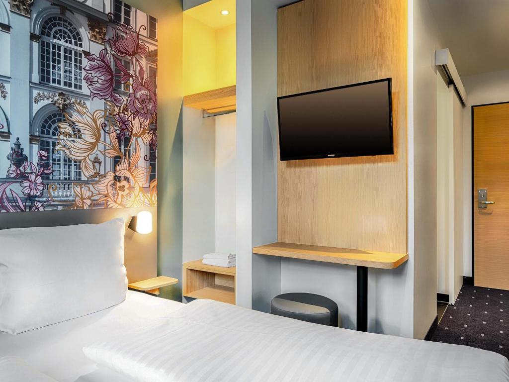 B&B Hotel München-Moosach - Resim 2