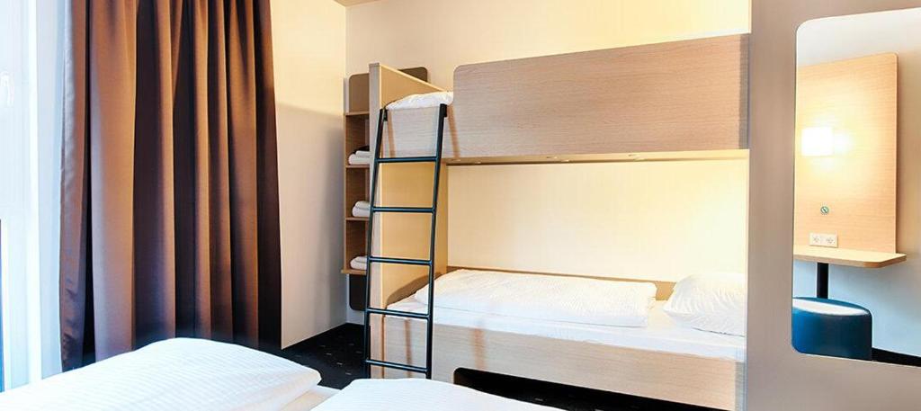 B&B Hotel Rostock City-West - Family Room