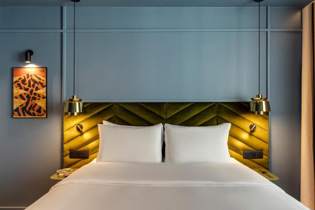 TRIBE Krakow Old Town - 18