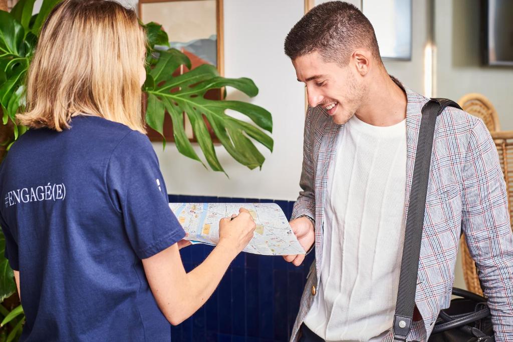 Hôtel Chromatics & Restaurant Hill Club by HappyCulture - Resim 8