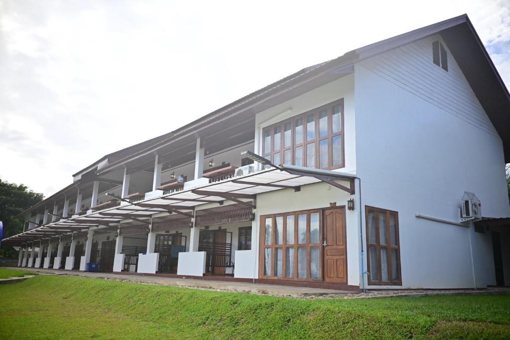 Gallery image of De Hom Hotel Mae Hong Son in Mae Hong Son