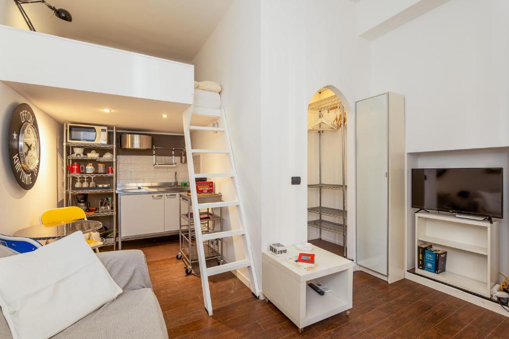 Cozy Studio Milan near the Arch of Peace