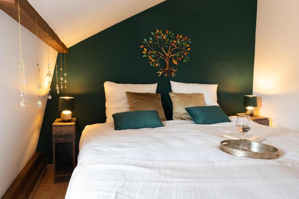 Postel nebo postele na pokoji v ubytování Maison du jeu proche cnpe & marché de Noël 8pers