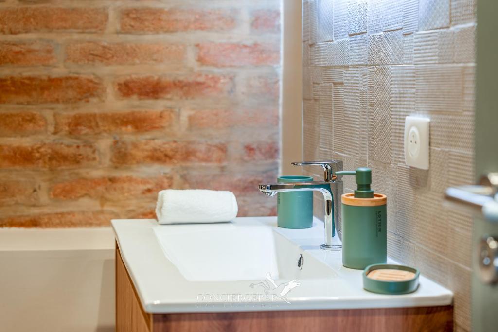 Pistachio Duplex Apartment - Hypercentre Colmar – photo 6