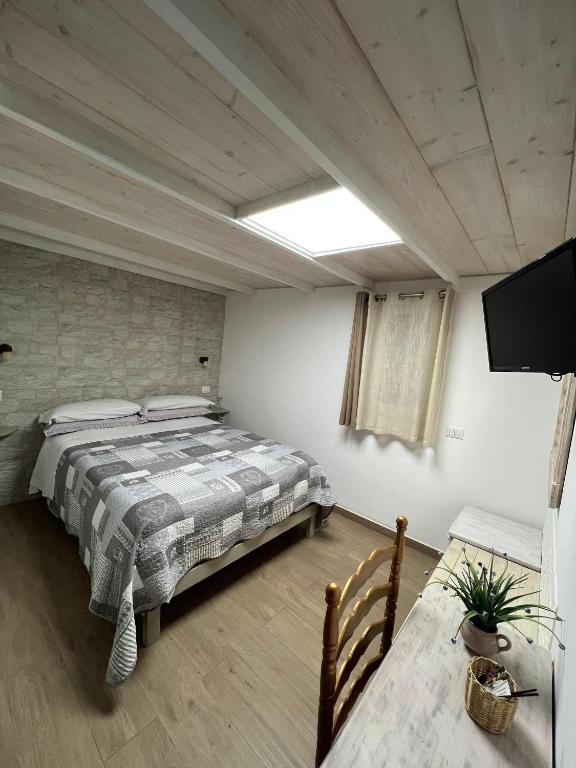 Villa Marida - King Room With Pool View
