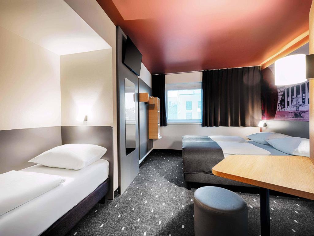 B&B HOTEL Wiesbaden-Hbf - 