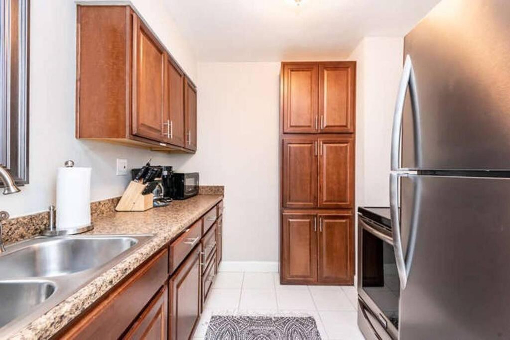 Η κουζίνα ή μικρή κουζίνα στο 5J - 1BD 1BA Condo in Downtown Atlanta