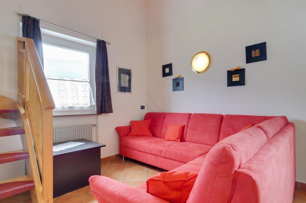Posezení v ubytování Roe Apartment