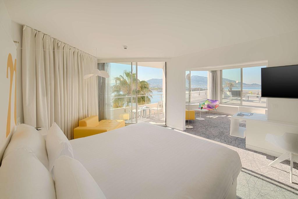 
Nhow Sea View Suite
