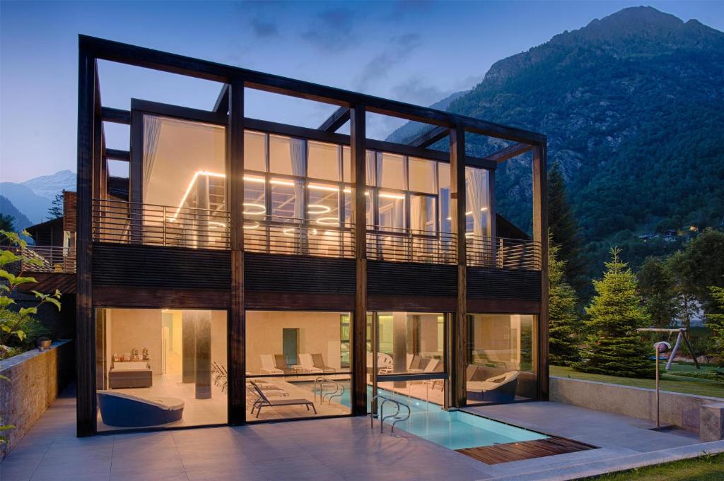 NH Collection Alagna Mirtillo Rosso