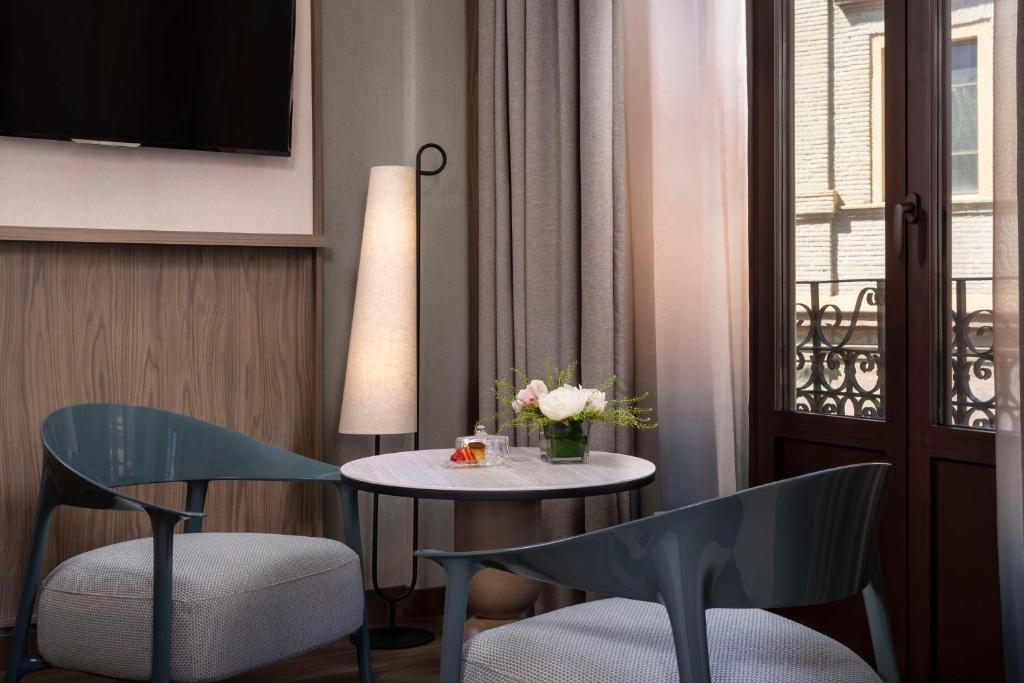 NH Collection Victoria - 12