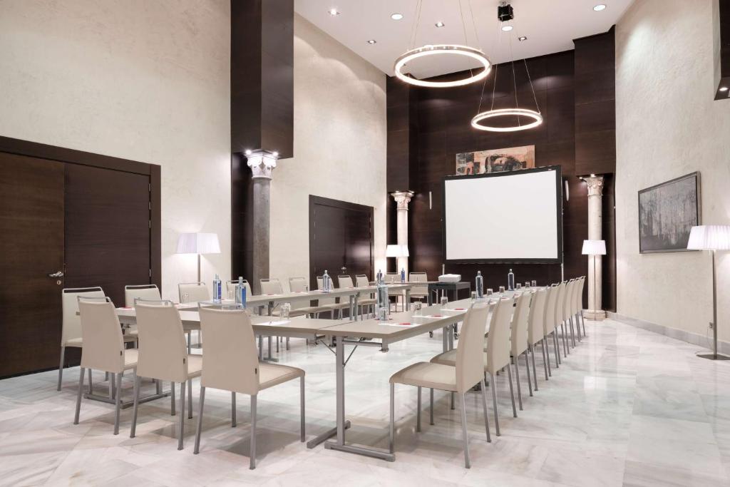 NH Collection Victoria - Resim 38