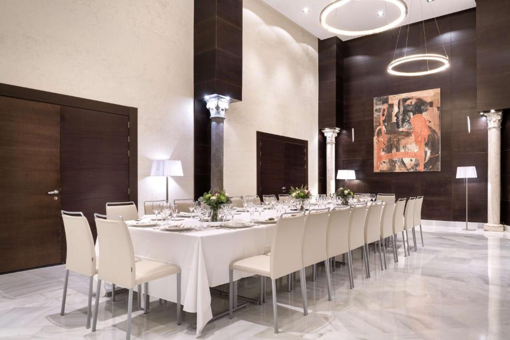 NH Collection Victoria - Resim 41