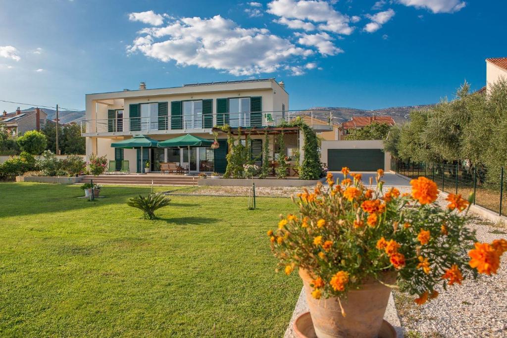 Сад в House Marija