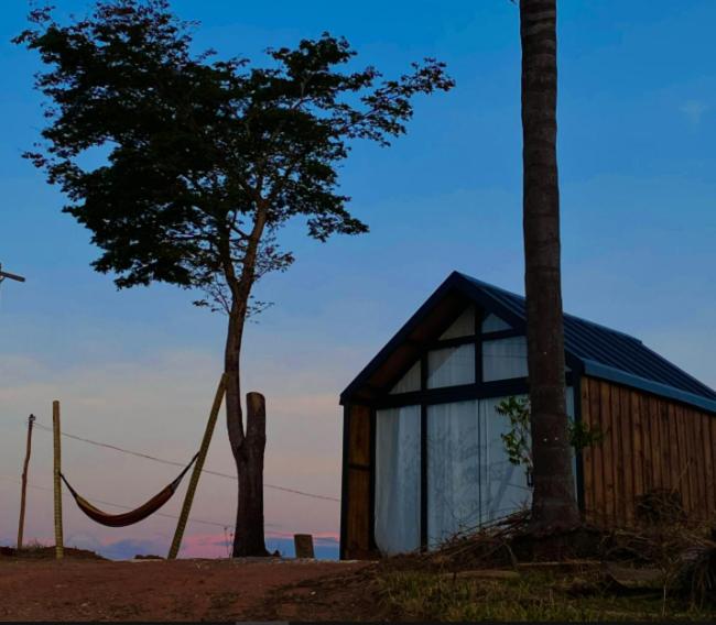 Příroda nedaleko luxury tent