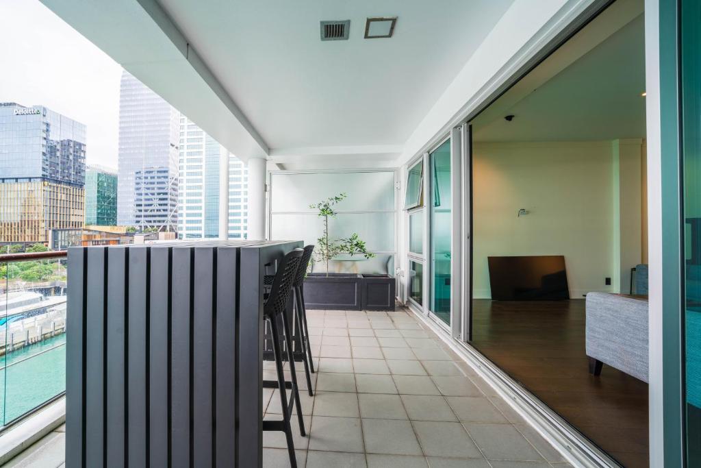 Princes Wharf - Spectacular Couple Getaway - Resim 30