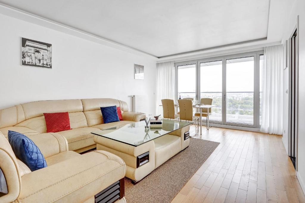 Suite Mitterand, Penthouse Parisien avec balcon