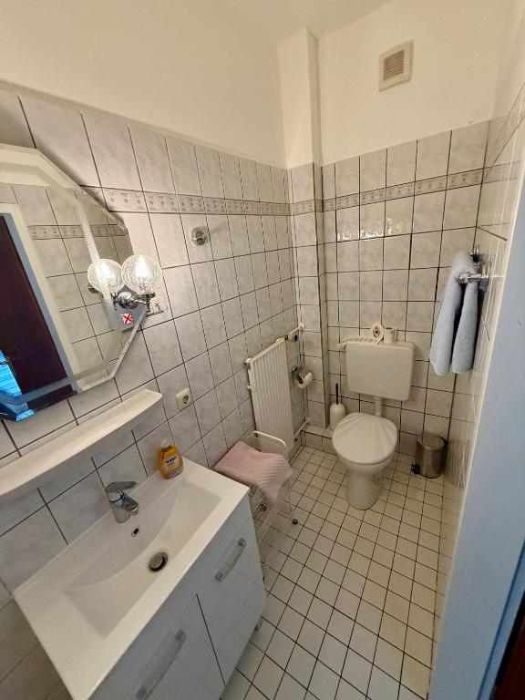 Hotel Runge 24 7 Check In & Free Parking - Habitación Individual Con Baño Privado