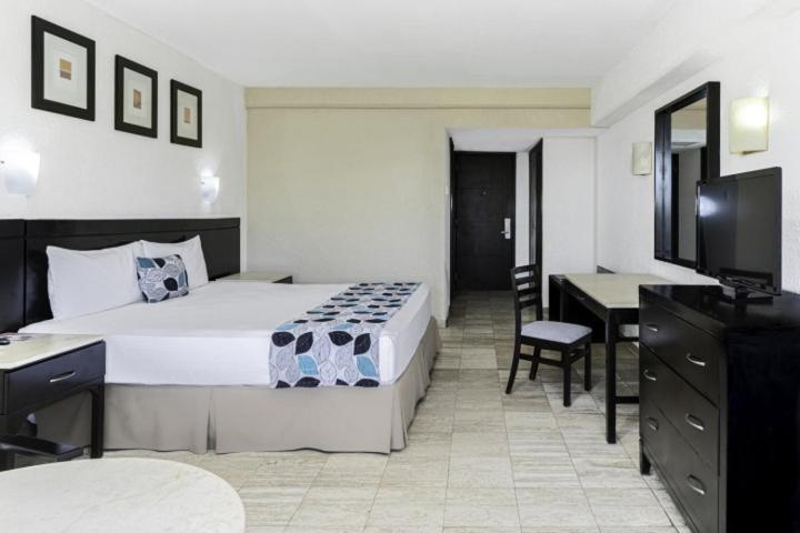Krystal Ixtapa All Inclusive - King Room With Sea View