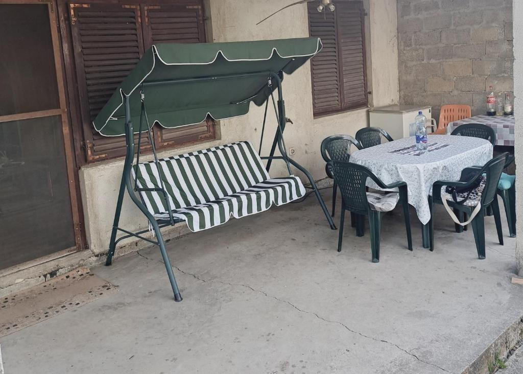 Patio nebo venkovní prostory v ubytování Ivanka Apartmani