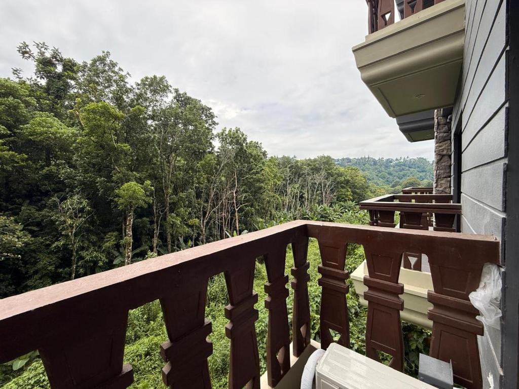 Alpine Villas Greens Staycation at Crosswinds Tagaytay photo