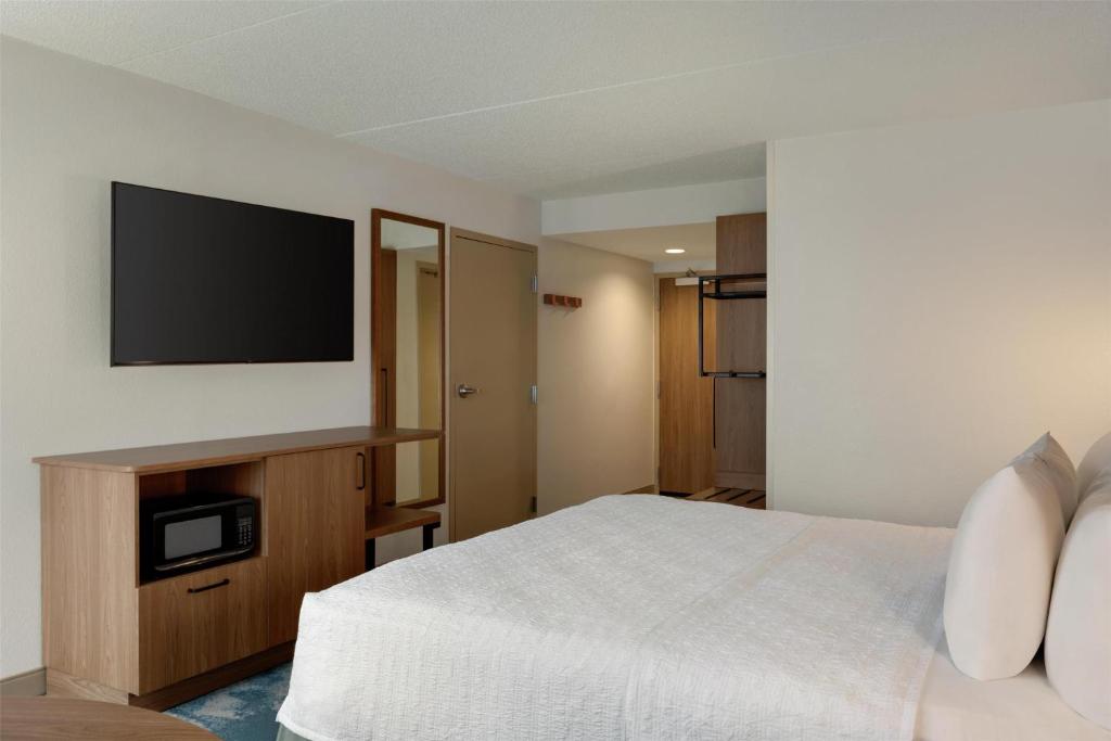 Hampton Inn Hagerstown - 特大号床间 - 带无障碍设施/禁烟