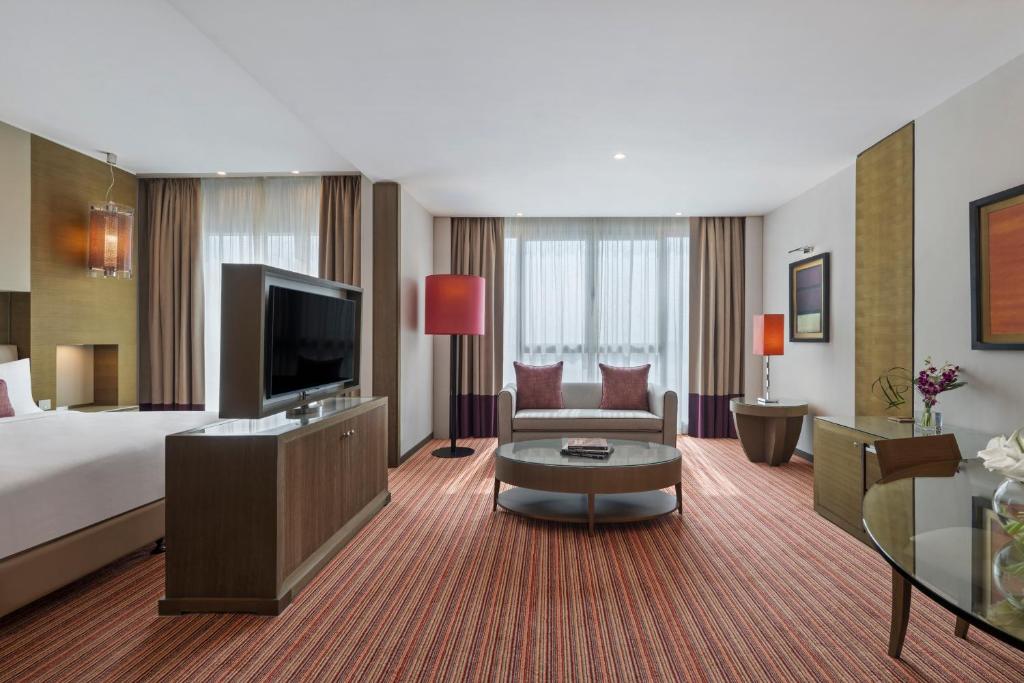 
Junior Suite with Lounge Access
