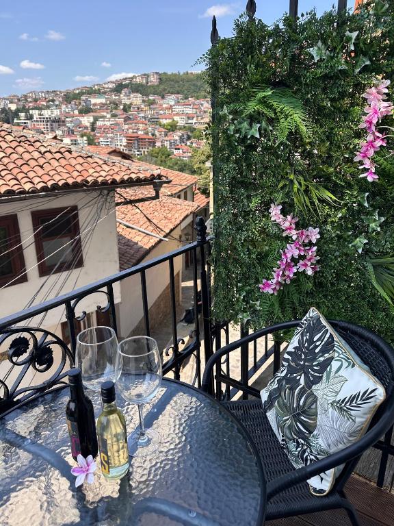 Apartment Tsar Kaloyan with Balcony & View