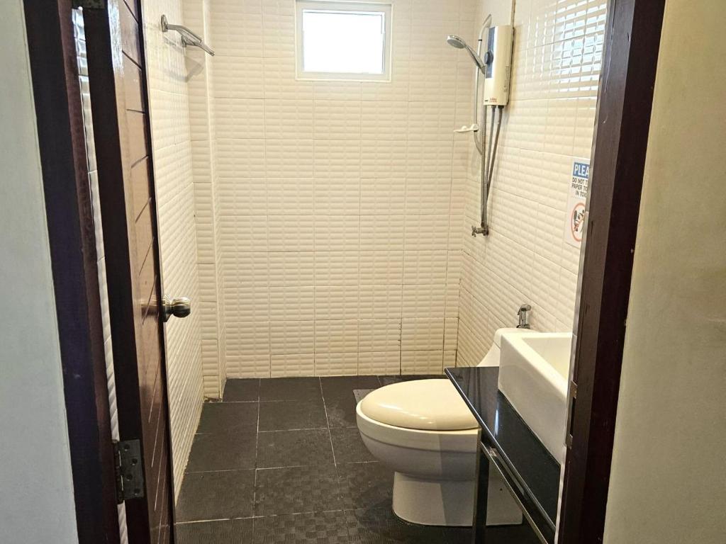 Al Fiore Guesthouse Pattaya - Resim 15