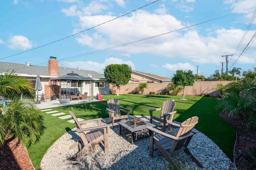 En have udenfor Charming Modern Escape with Outdoor Living