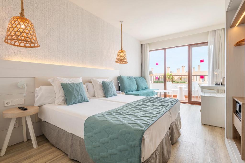 Leonardo Royal Hotel Ibiza Santa Eulalia - 