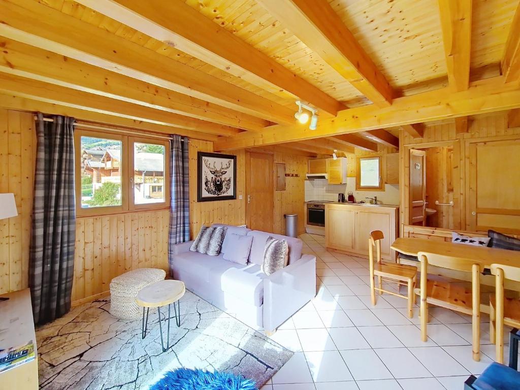 Kuchyň nebo kuchyňský kout v ubytování Chalet Ecureuil ECR CHARMING & NATURE 5 Pers