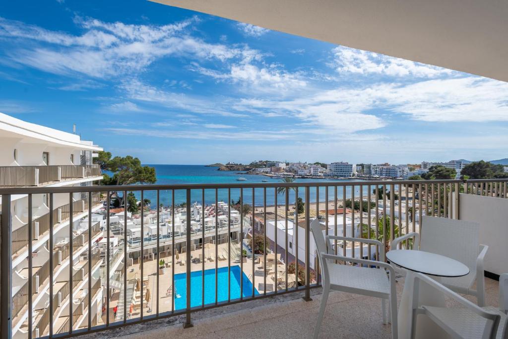 Leonardo Royal Hotel Ibiza Santa Eulalia - 
