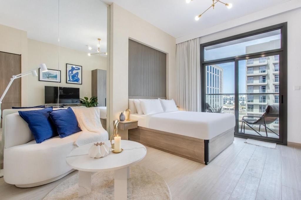 Urban Oasis - Modern Studio Retreat with City Views, Dubai (preços ...