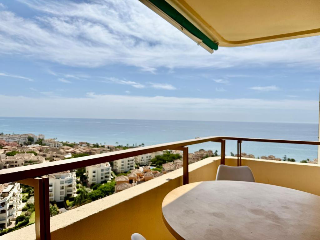 Marbella Sky 180 Mediterranean Sea View Terrace - EaW Homes