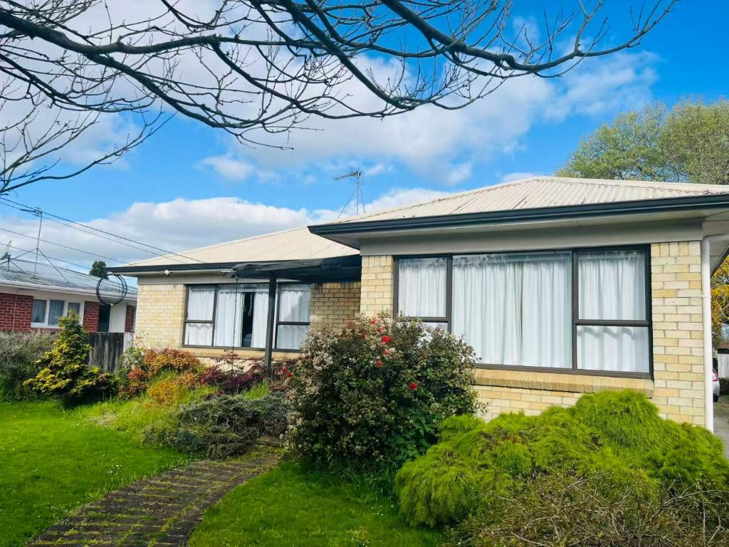 Cosy 3 Bedrooms House Beside City Centre - Resim 6